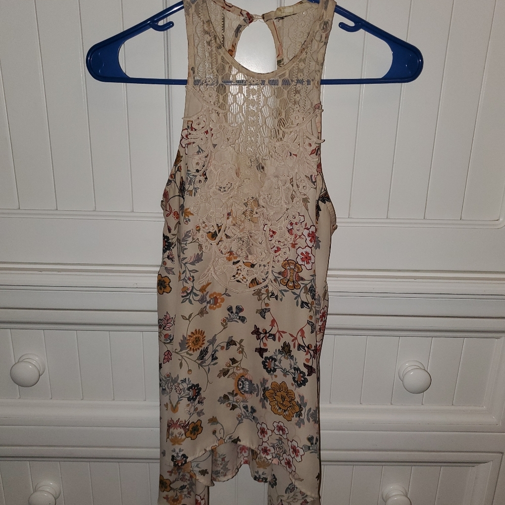 Lace floral tank